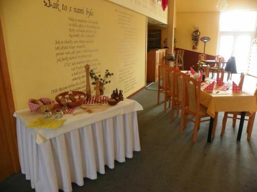 Hostal Hostinec A Penzion U Sv. Mikul�?e