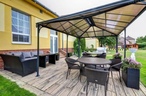 Hostal Hostinec A Penzion U Sv. Mikul�?e