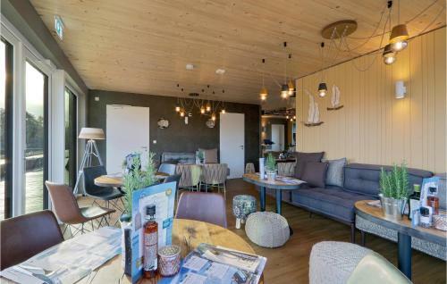 Nice Home In Lembruch/d�mmer See W/ Sauna, Wifi And 2 Bedrooms