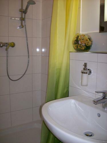 Bed & Breakfast G�stehaus ?haus Am Hahnenberg?
