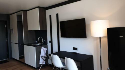 Men Hotel