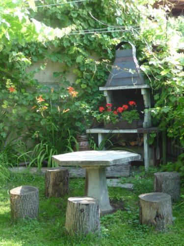 Hostal Pension Crhan