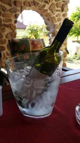 Hostal Penzion A Restaurace Nad Hradem
