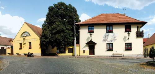 Hostal Penzion A Restaurace Nad Hradem