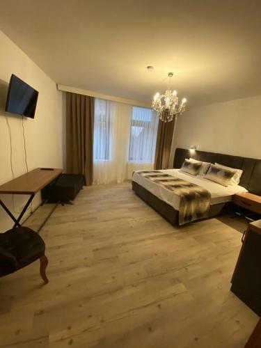 Kispet Deluxe Hotel