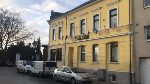 Kispet Deluxe Hotel