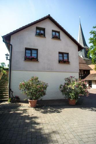 Hotel Weinstube Und G�stehaus Lutz