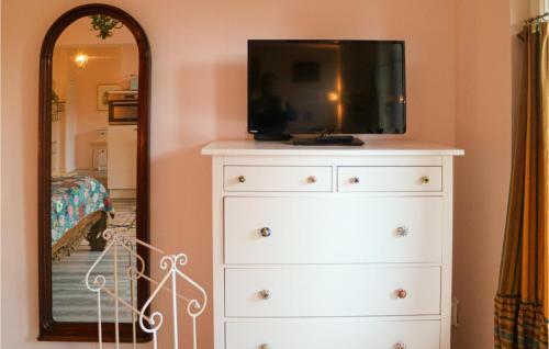 Amazing Apartment In K�hlungsborn With Internet