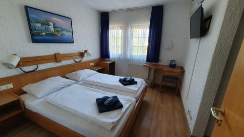 Hostal Prestige Bistro & Pension