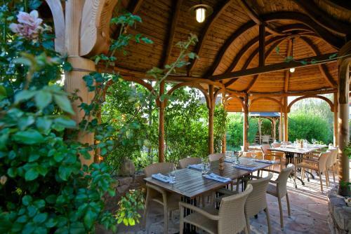 Hostal Babi??ina Zahrada Penzion & Restaurant