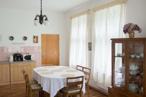 Hostal Penzion Signum Laudis