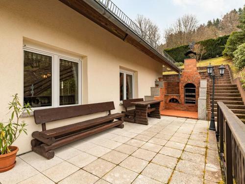 Majestic Holiday Home In Untersch�nau With Jacuzzi