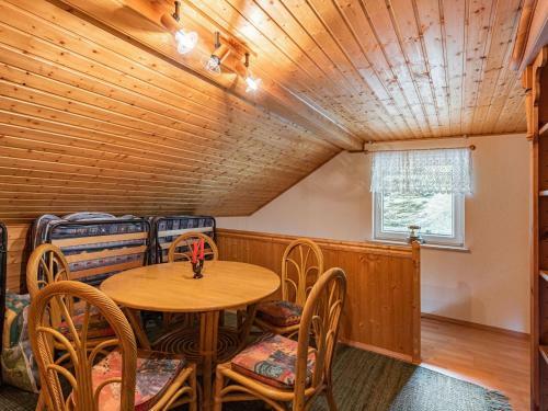 Majestic Holiday Home In Untersch�nau With Jacuzzi