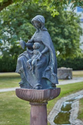 Hostal Priester- Und G�stehaus Marienau