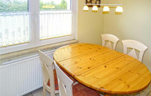 Nice Apartment In Rerik Ot Rusoow With 2 Bedrooms
