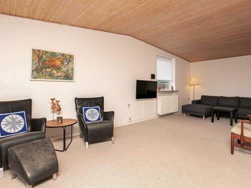 Holiday Home �r�sk�bing V