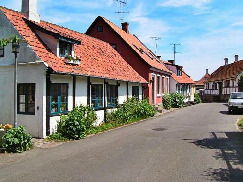 Two-bedroom Holiday Home In Henne 11