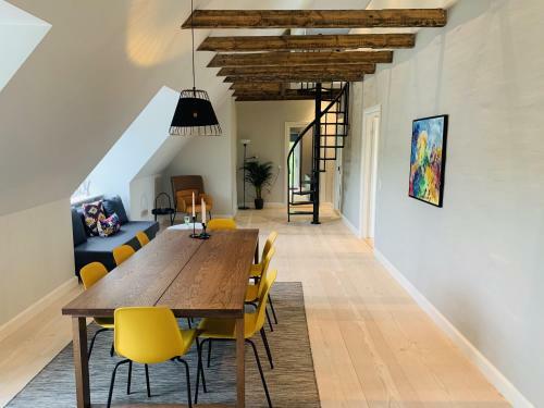 Bed & Breakfast Adnana - Modern Living - Masters Room