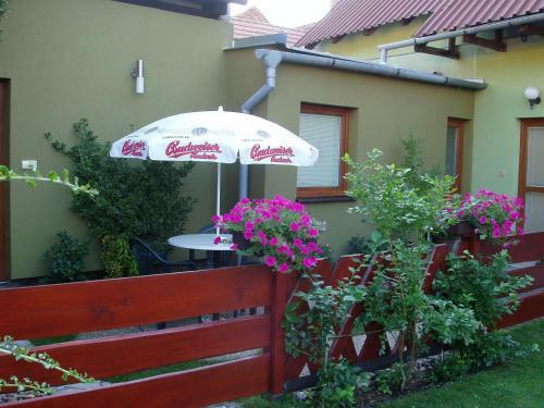 Hostal Penzion Orion Hovorany