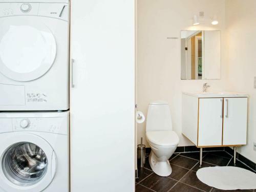 Three-bedroom Holiday Home In Ulfborg 6
