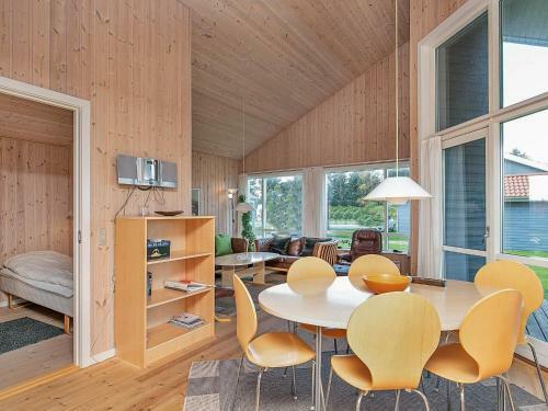 Three-bedroom Holiday Home In Ulfborg 6