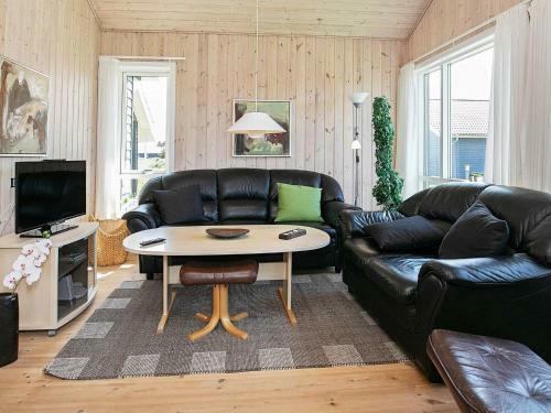 Three-bedroom Holiday Home In Ulfborg 6