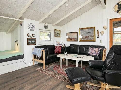 Three-bedroom Holiday Home In Ulfborg 25