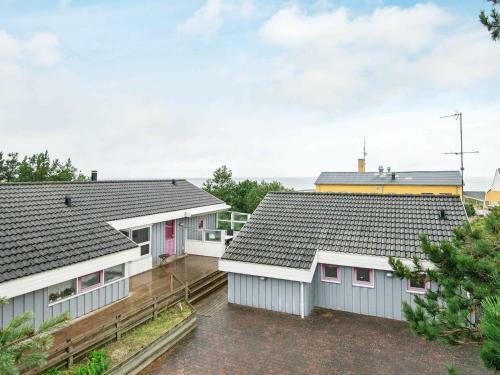 Two-bedroom Holiday Home In Glesborg 6