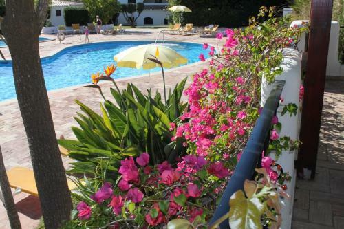 Alto Club Apartments