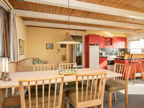 Holiday Home S�by XIX