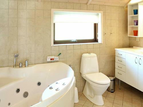 Three-bedroom Holiday Home In Ulfborg 10