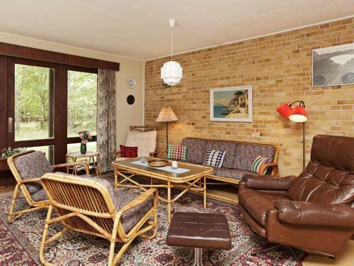 Three-bedroom Holiday Home In G�rlev 7