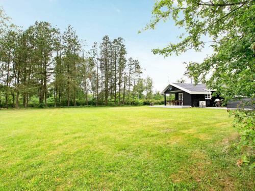Three-bedroom Holiday Home In H�jslev 8