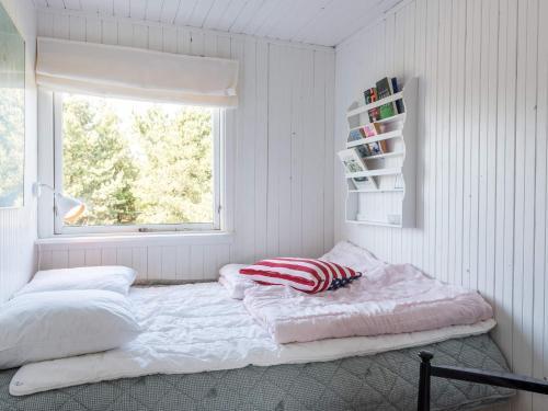 Holiday Home Fan� Lxxiv