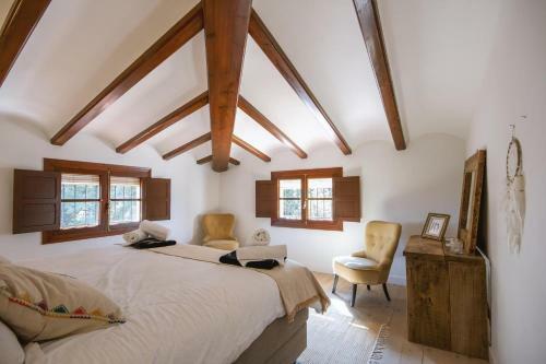Alfatares Villa Sleeps 8 With Pool Air Con And Wifi