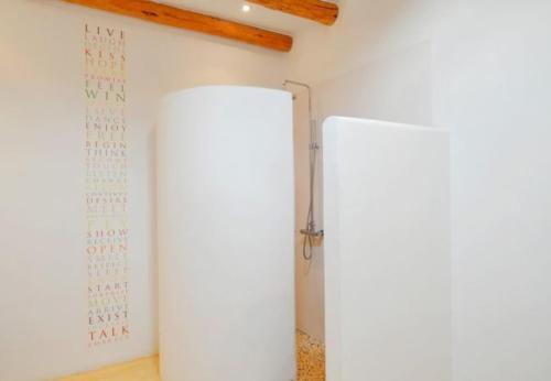 Arta Holiday Home Sleeps 12 With Pool And Wifi