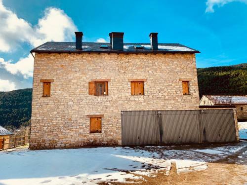 Casa Mya. A Modern Duplex In The Spanish Pyrenees