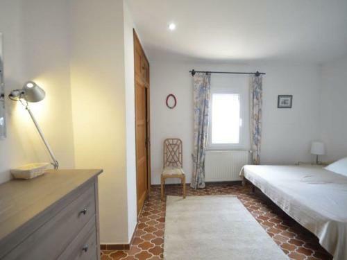 Begur Town House Sleeps 8 With Air Con And Wifi