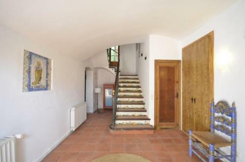 Begur Town House Sleeps 8 With Air Con And Wifi