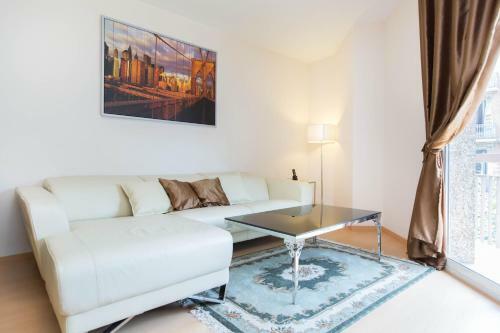 Stay Barcelona Central Apartments