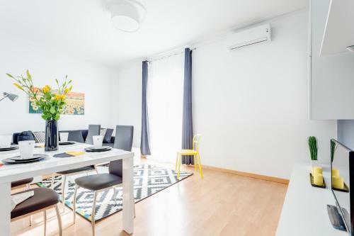 No Comfortable Apartment Next To Apolo Theater