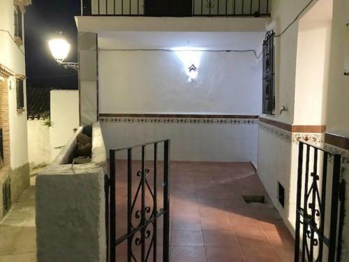 House With 3 Bedrooms In Benalauria With Wifi