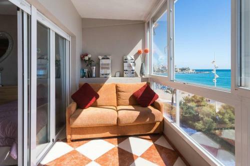 Luxury 2 Bedroom Sea View Apartment