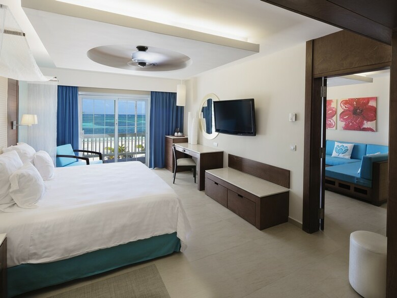 Hotel Barcel� B�varo Beach Adults Only All Inclusive