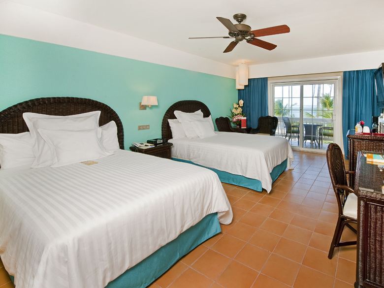 Hotel Barcel� B�varo Beach Adults Only All Inclusive