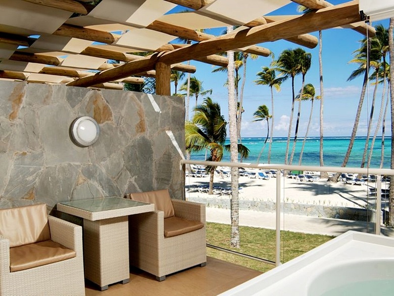 Hotel Barcel� B�varo Beach Adults Only All Inclusive