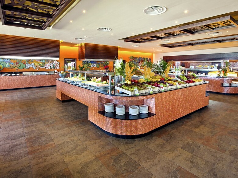 Hotel Barcel� B�varo Beach Adults Only All Inclusive