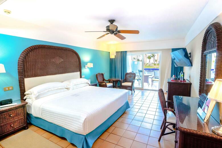 Hotel Barcel� B�varo Beach Adults Only All Inclusive