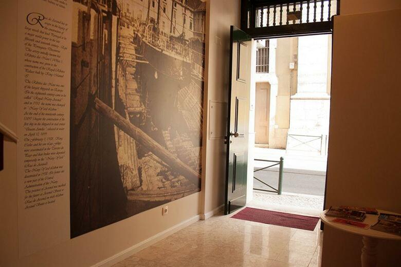 Hotel Lisbon Arsenal Suites