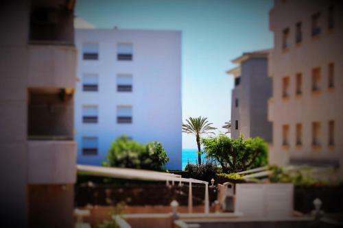 Casa Adosada 50m de La Playa Calafell . Wifi Gratis